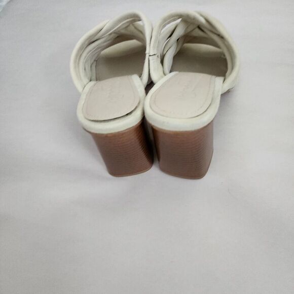 Journee Collection 9.5 Suede Leather Off White Block Heel Mule Sandals - Picture 8 of 11